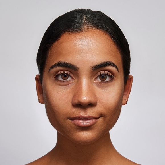 Portfolio Professional Corrector Dark - Lise Watier - Picture 5 of 16